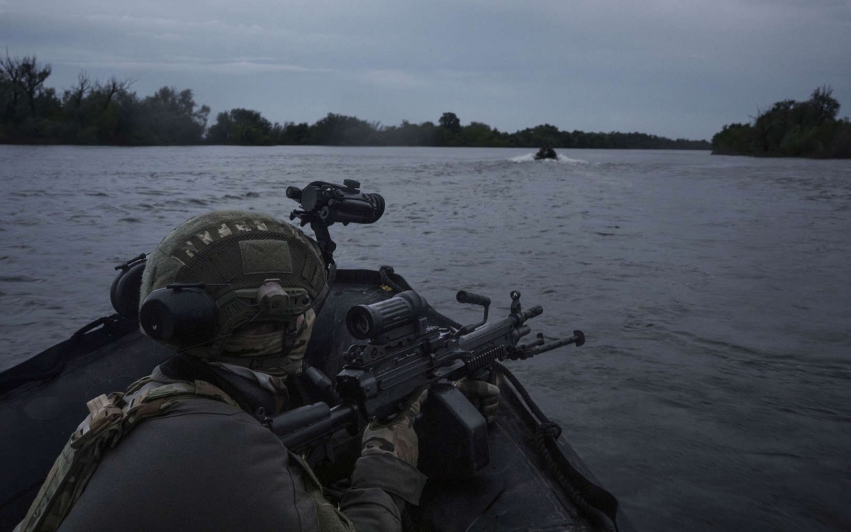 Bi kịch lính Ukraine vượt sông Dnipro dưới hỏa lực của Nga